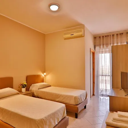 Ghotel 3*